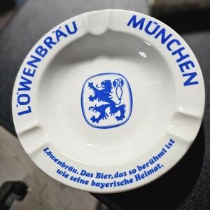 Löwenbräu München White Ceramic Ashtray